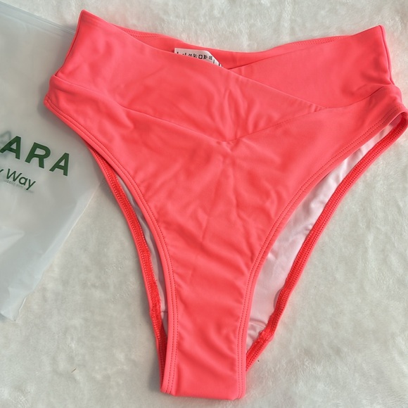 NWT HALARA Crossover Bikini Bottom - Picture 6 of 8